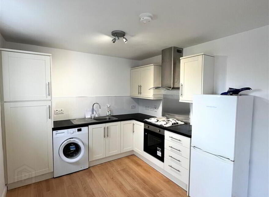 Apt 5, 18 Lewis Mews, Sydenham, Belfast, BT4 1FY
