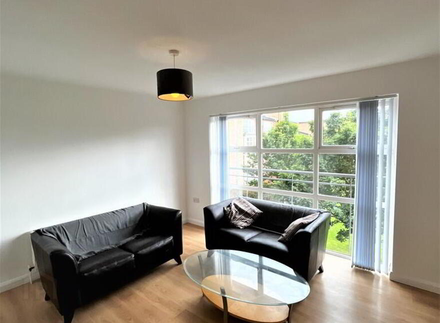 Apt 5, 18 Lewis Mews, Sydenham, Belfast, BT4 1FY