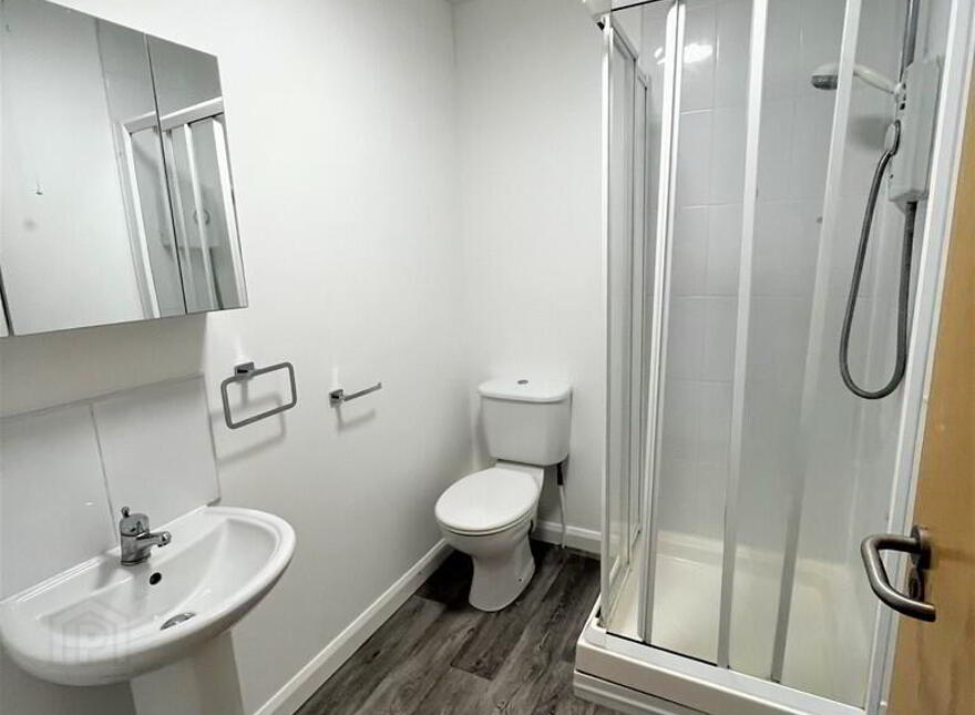 Apt 5, 18 Lewis Mews, Sydenham, Belfast, BT4 1FY