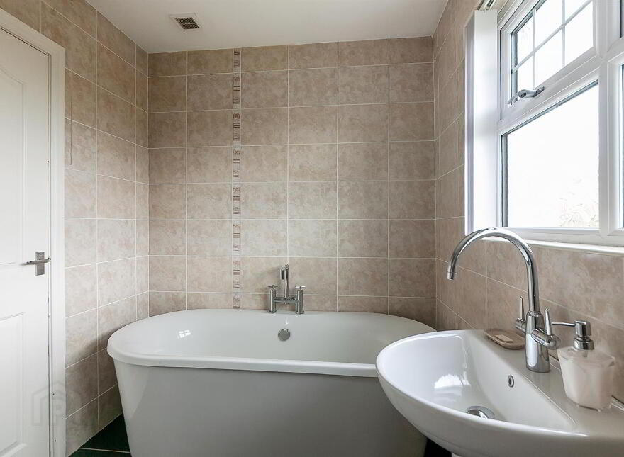 5 Elmwood Grove, Newtownabbey, BT36 5WN