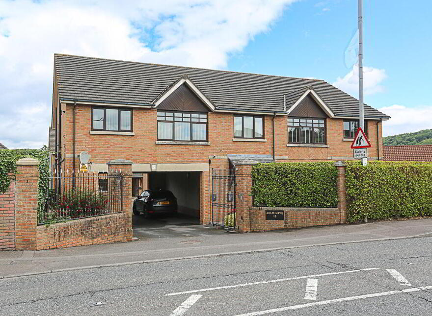 Apartment 1 Arlee Mews 15a Knocknagoney Road, Belfast, BT4 2NR photo
