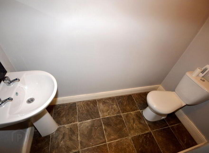 No 7 The Park, Blue Cedars, Ballybofey, F93E7N1