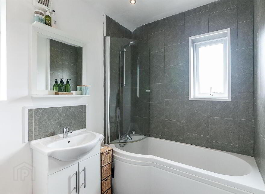 2 Ashley Drive, Bangor, BT20 5RH photo