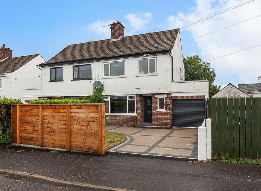 2 Ashley Drive, Bangor, BT20 5RH photo