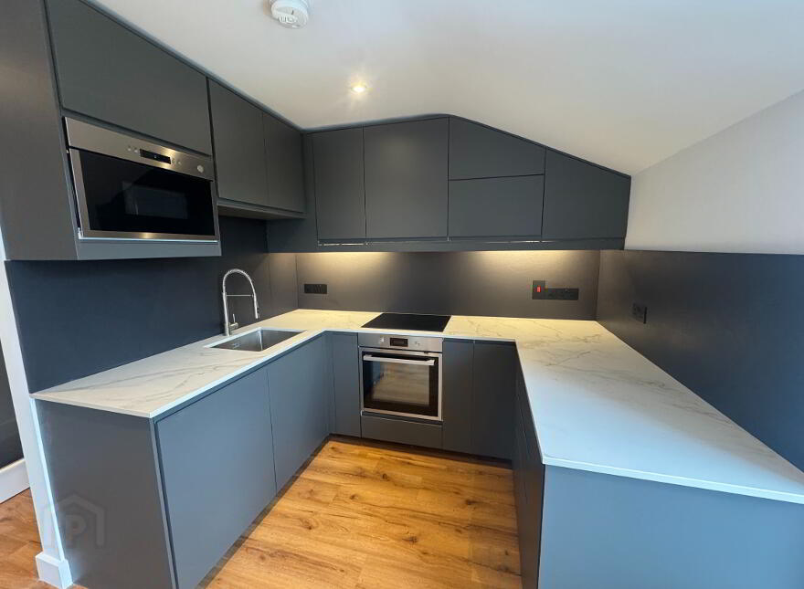 Balmoral Manor, 78 Balmoral Avenue, Belfast, BT9 6NY