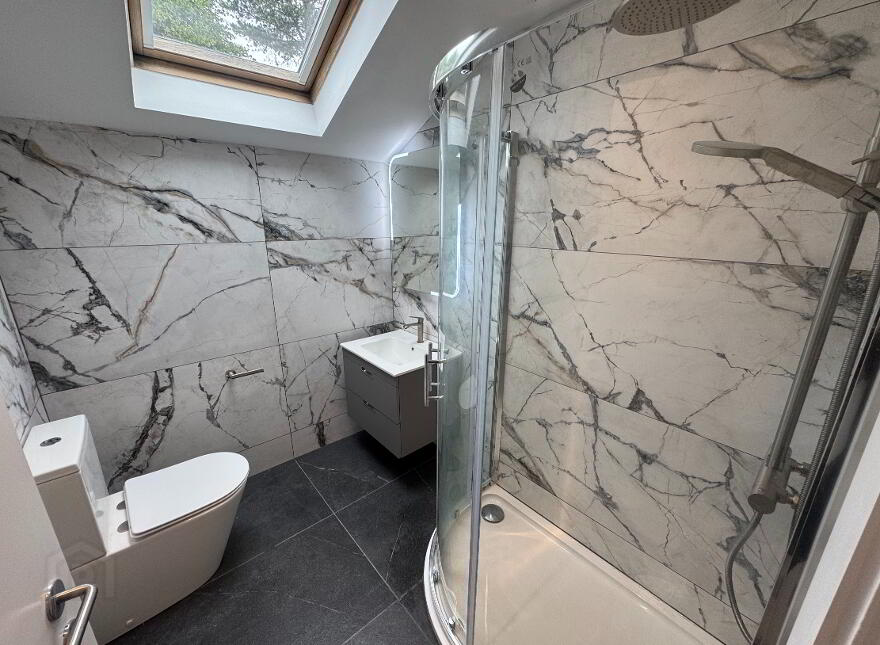 Balmoral Manor, 78 Balmoral Avenue, Belfast, BT9 6NY