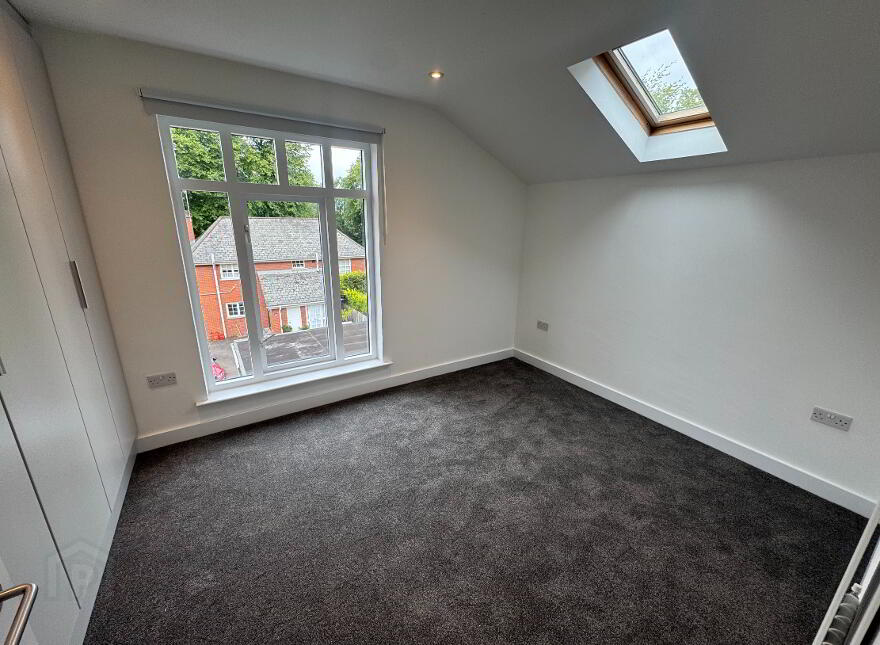 Balmoral Manor, 78 Balmoral Avenue, Belfast, BT9 6NY