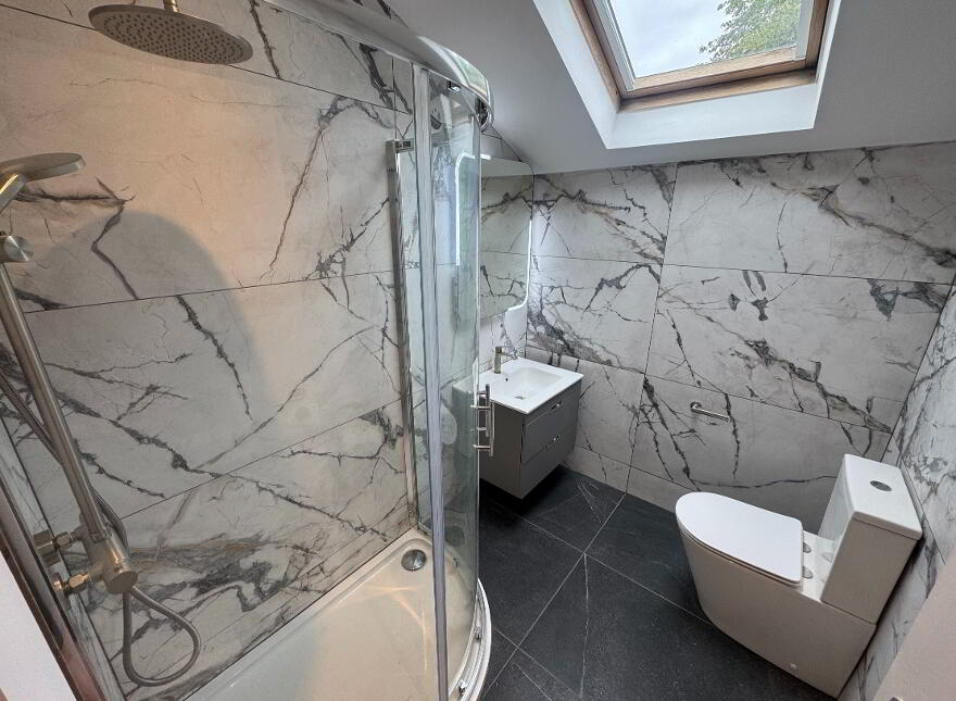 Balmoral Manor, 78 Balmoral Avenue, Belfast, BT9 6NY