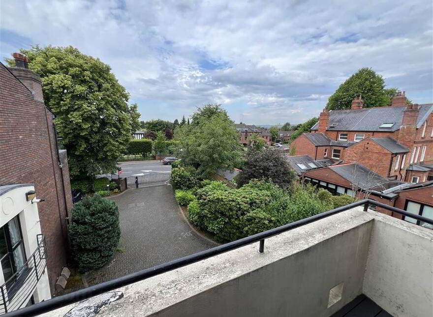 Balmoral Manor, 78 Balmoral Avenue, Belfast, BT9 6NY