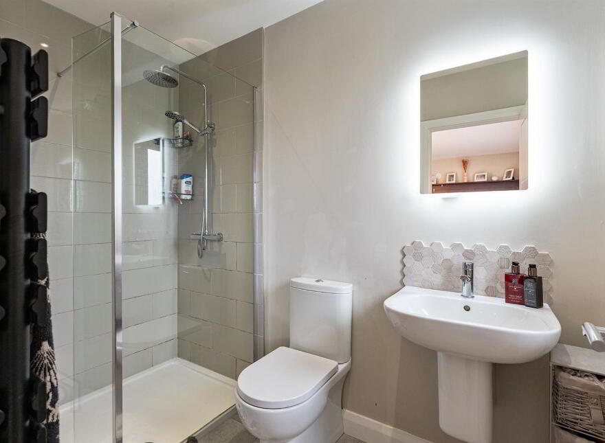 19 Crawfords Farm Grove, Bangor, BT19 1PL