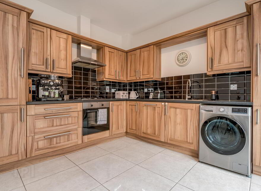 15 Blackrock Commons, Newtownabbey, BT36 4AE