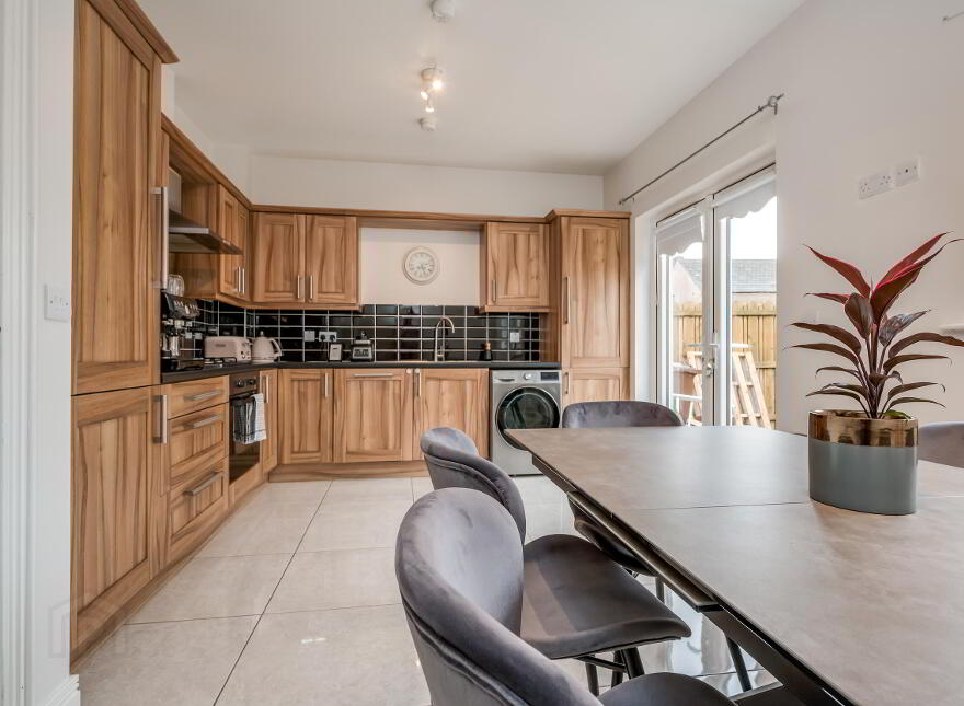 15 Blackrock Commons, Newtownabbey, BT36 4AE