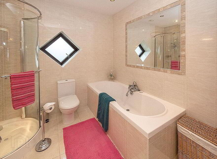 Maple Lodge, Powerstown, Clonmel, Tipperary