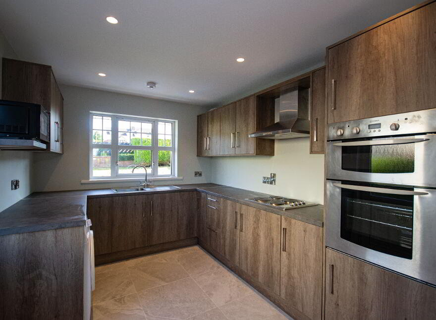 10 Pinefield Drive, Omagh, BT79 7YW