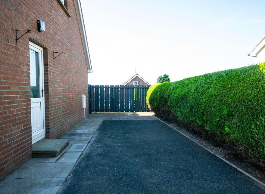 10 Pinefield Drive, Omagh, BT79 7YW