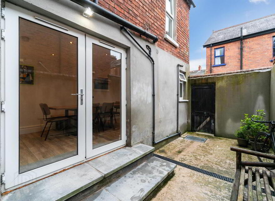 21 Haypark Avenue, Ormeau Road, Belfast, BT7 3FD