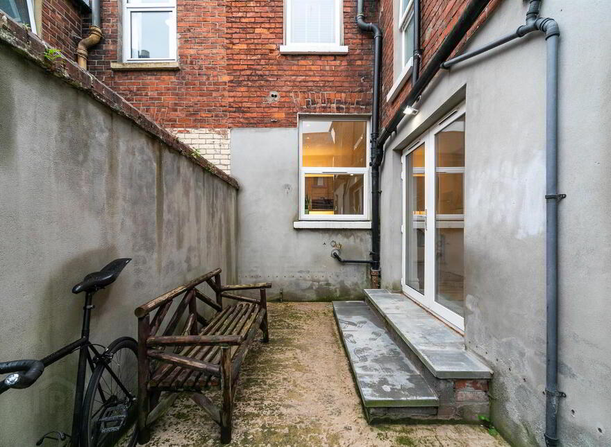 21 Haypark Avenue, Ormeau Road, Belfast, BT7 3FD