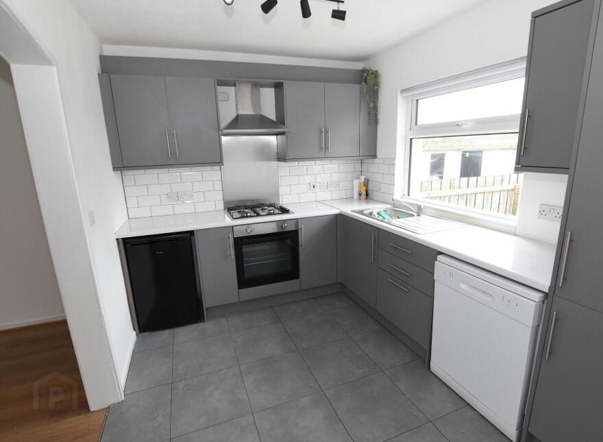 5 Steele Dickson Gardens, Portaferry, BT22 1LF