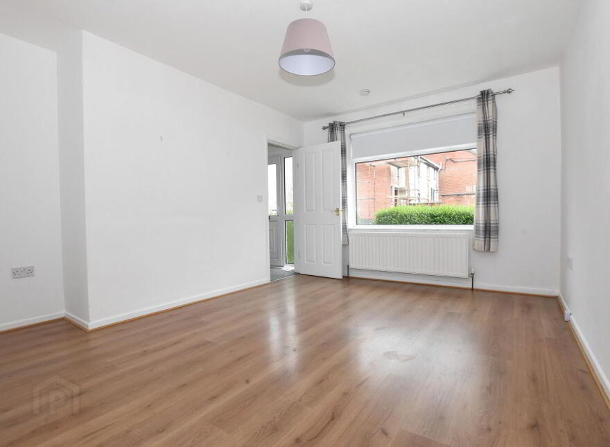 5 Steele Dickson Gardens, Portaferry, BT22 1LF