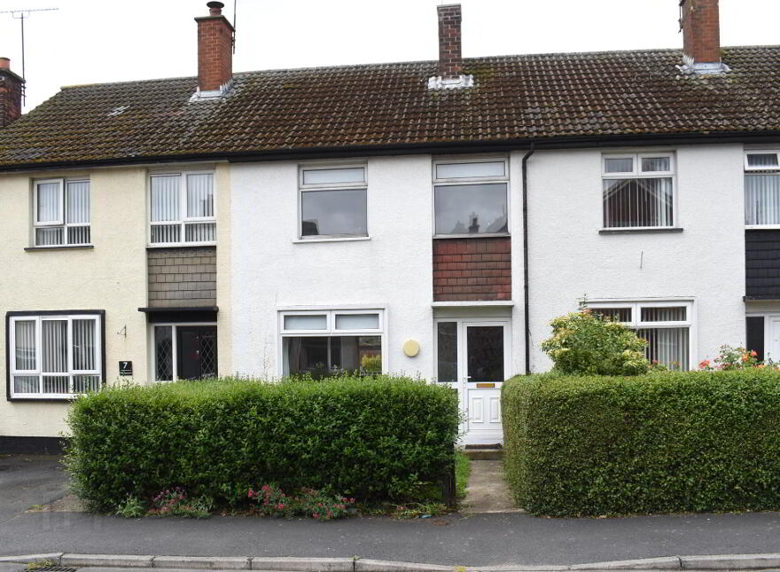 5 Steele Dickson Gardens, Portaferry, BT22 1LF