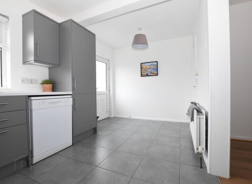 5 Steele Dickson Gardens, Portaferry, BT22 1LF