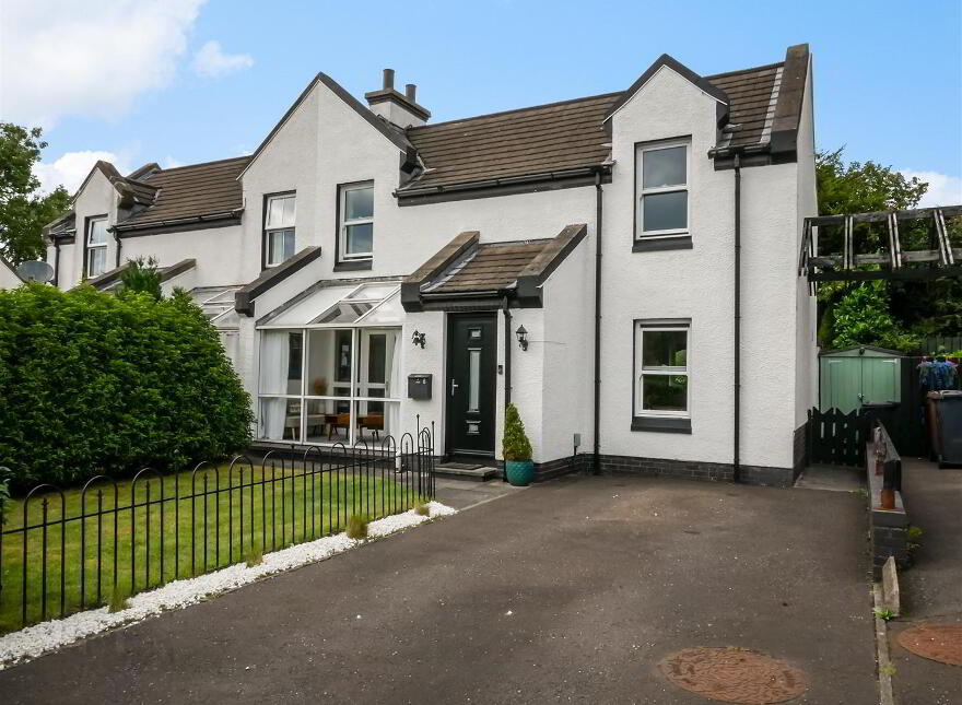6 Bests Hill Court, Purdysburn Road, Belfast, BT8 7WA photo