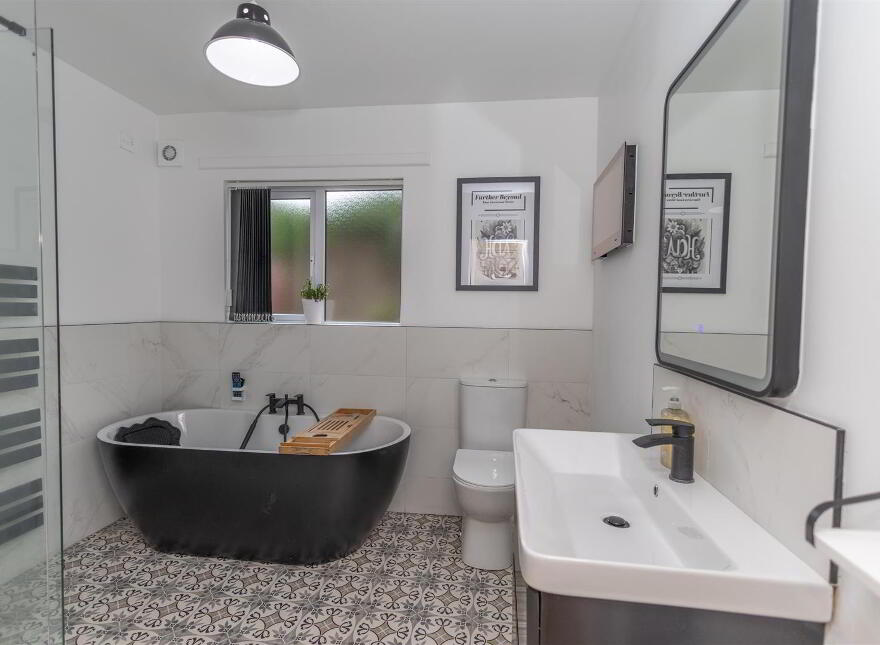 16 The Orchard St. Leonards, Warrenpoint, Newry, BT34 3FS