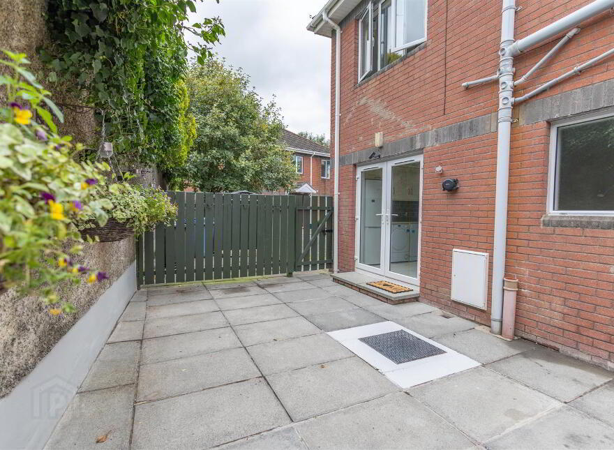 16 The Orchard St. Leonards, Warrenpoint, Newry, BT34 3FS