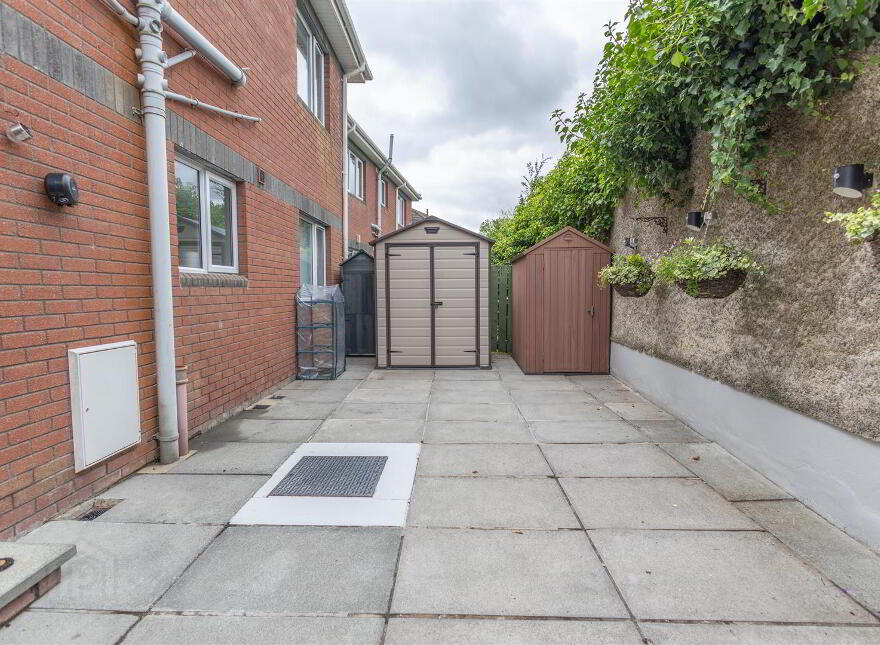 16 The Orchard St. Leonards, Warrenpoint, Newry, BT34 3FS