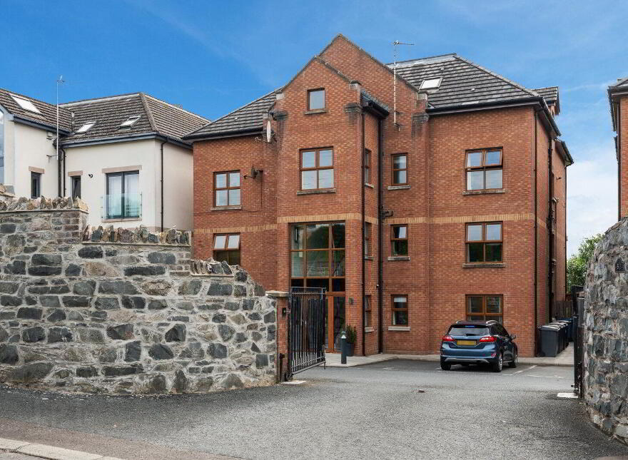 Apartment 2 53 Church Road, Newtownbreda, Belfast, BT8 7AL photo