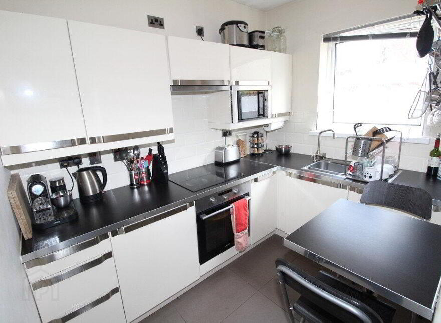 16 Dunraven Park, Belfast, BT5 5LF