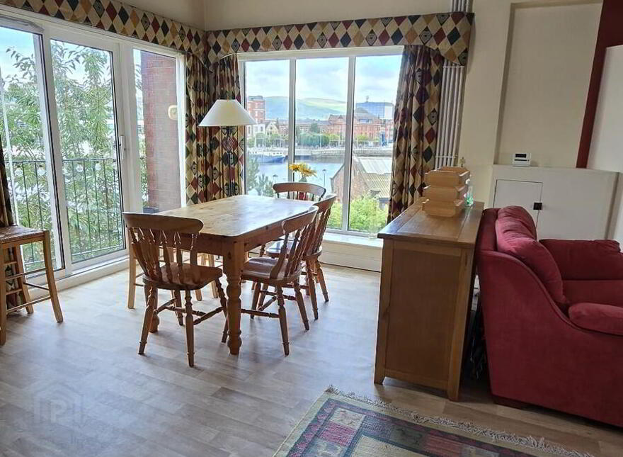 18 Laganview Court, Belfast, BT5 4AR