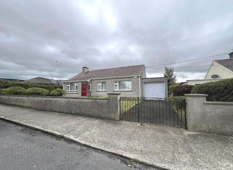 Lisgorm, Griffith Avenue, Clonmel, E91Y680 photo