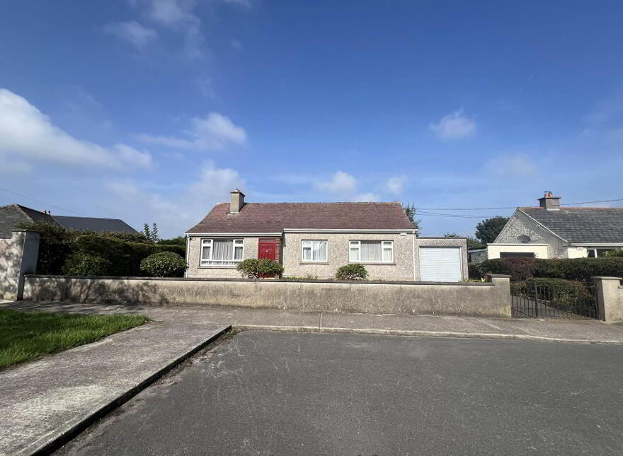 Lisgorm, Griffith Avenue, Clonmel, E91Y680