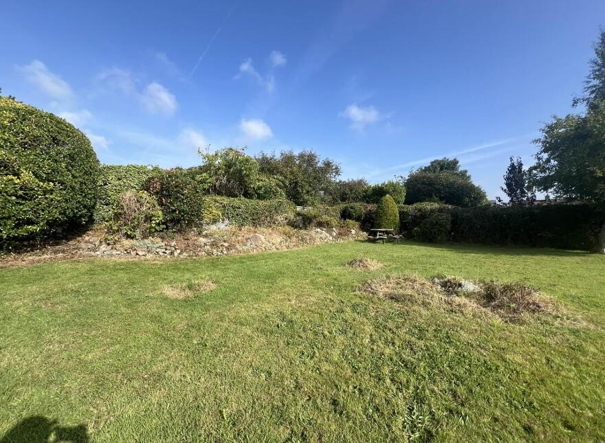 Lisgorm, Griffith Avenue, Clonmel, E91Y680