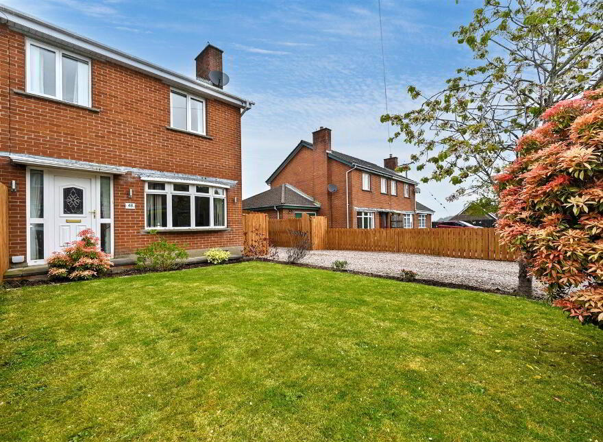 48 Moyra Drive, Saintfield, Ballynahinch, BT24 7AF