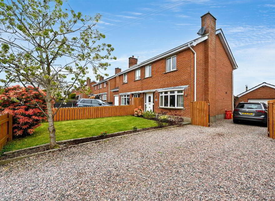 48 Moyra Drive, Saintfield, Ballynahinch, BT24 7AF