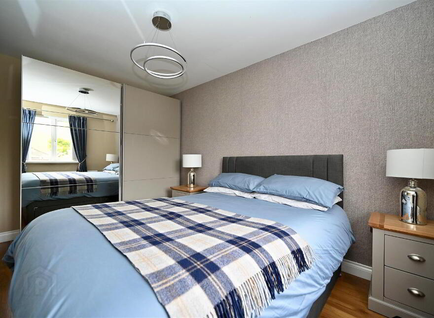 48 Moyra Drive, Saintfield, Ballynahinch, BT24 7AF