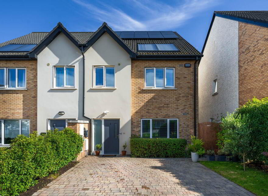 25 Dunville Green, Athlumney, Navan, C15X4HP photo