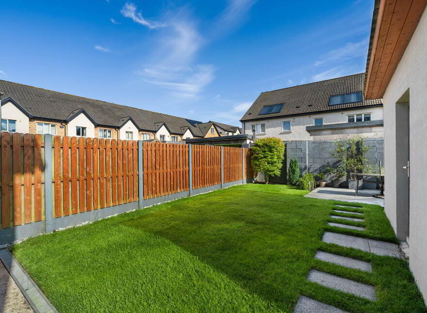 25 Dunville Green, Athlumney, Navan, C15X4HP