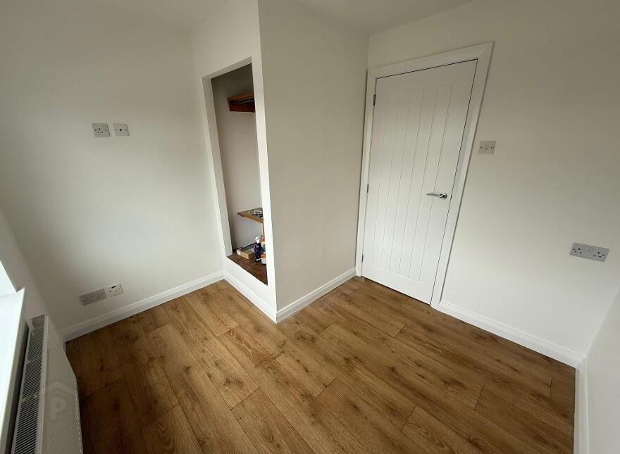 2 Bengore Gardens, Larne, BT40 2AW