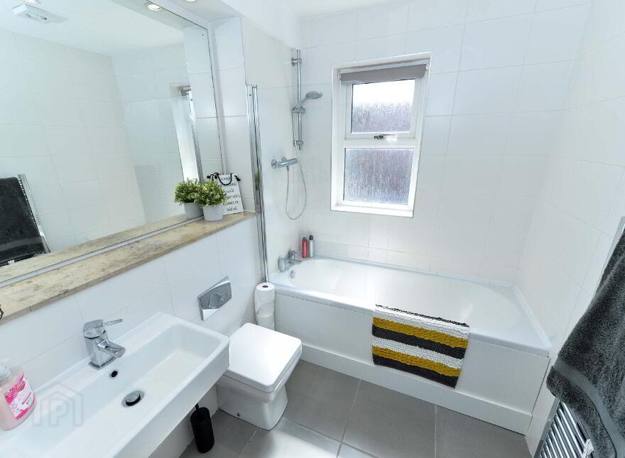 Apartment 3 Richmond Hall 40b Station Road, Belfast, BT4 1RF