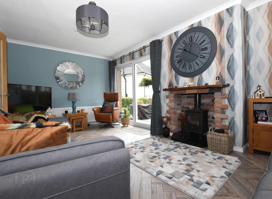 6 St Johns Park, Moira, BT67 0NL