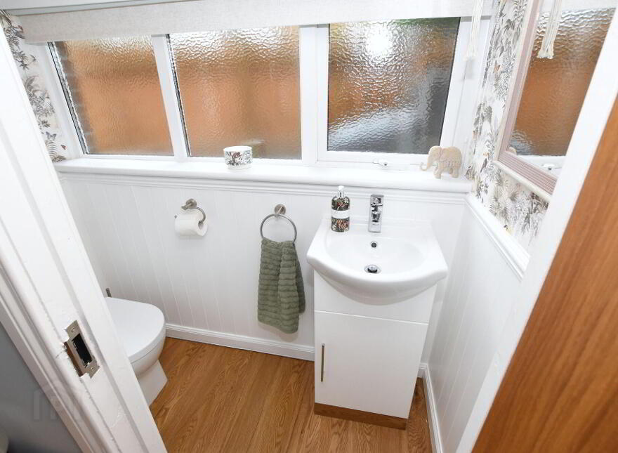 6 St Johns Park, Moira, BT67 0NL