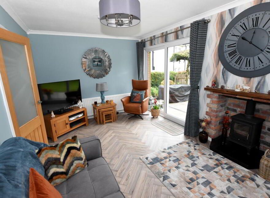 6 St Johns Park, Moira, BT67 0NL