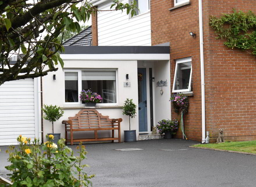 6 St Johns Park, Moira, BT67 0NL
