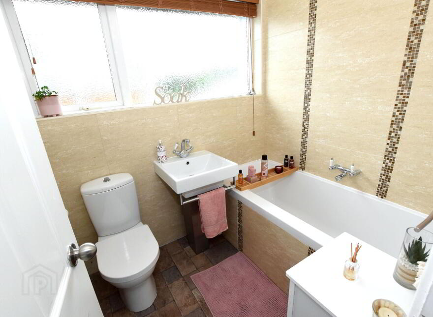 6 St Johns Park, Moira, BT67 0NL