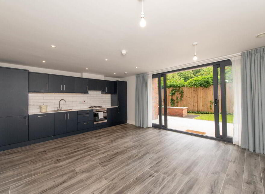 64 Loughshore Manor, Newtownabbey, BT37 9FD
