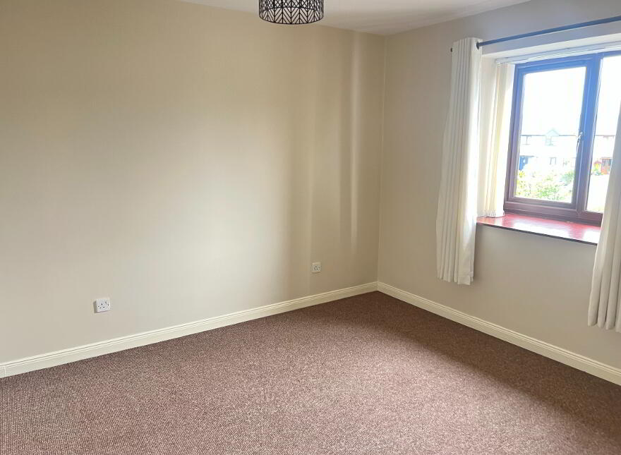 32 Bridal Hill, Warrenpoint, Newry, BT34 3JA