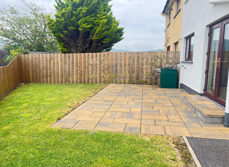 32 Bridal Hill, Warrenpoint, Newry, BT34 3JA